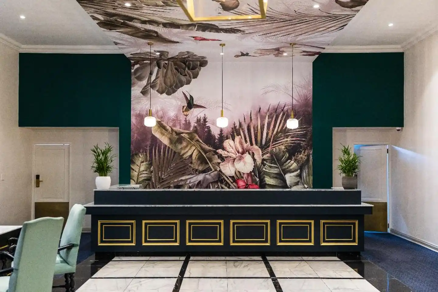 NH The Lord Charles Lobby