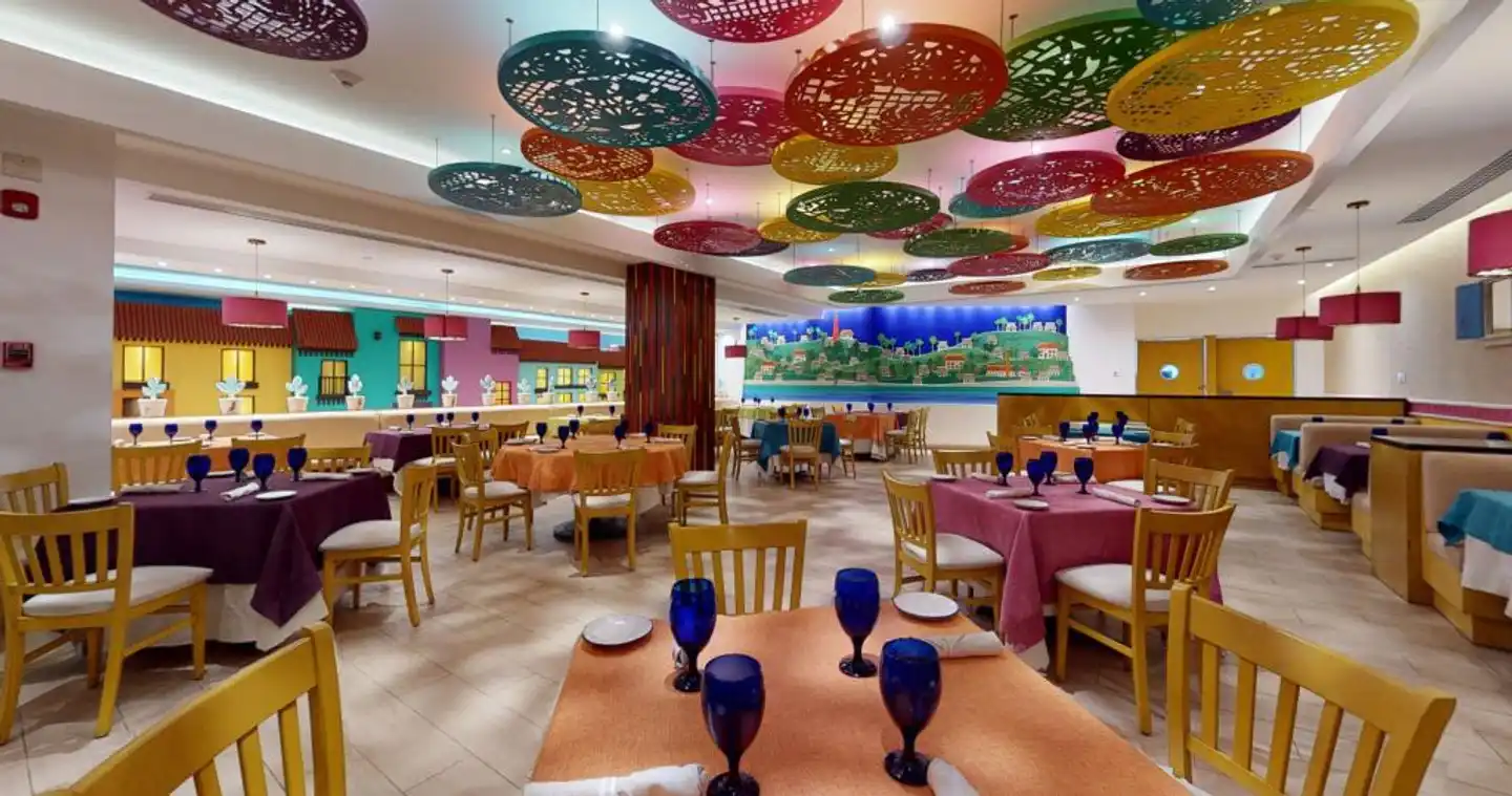 Grand Park Royal Cancún Bar
