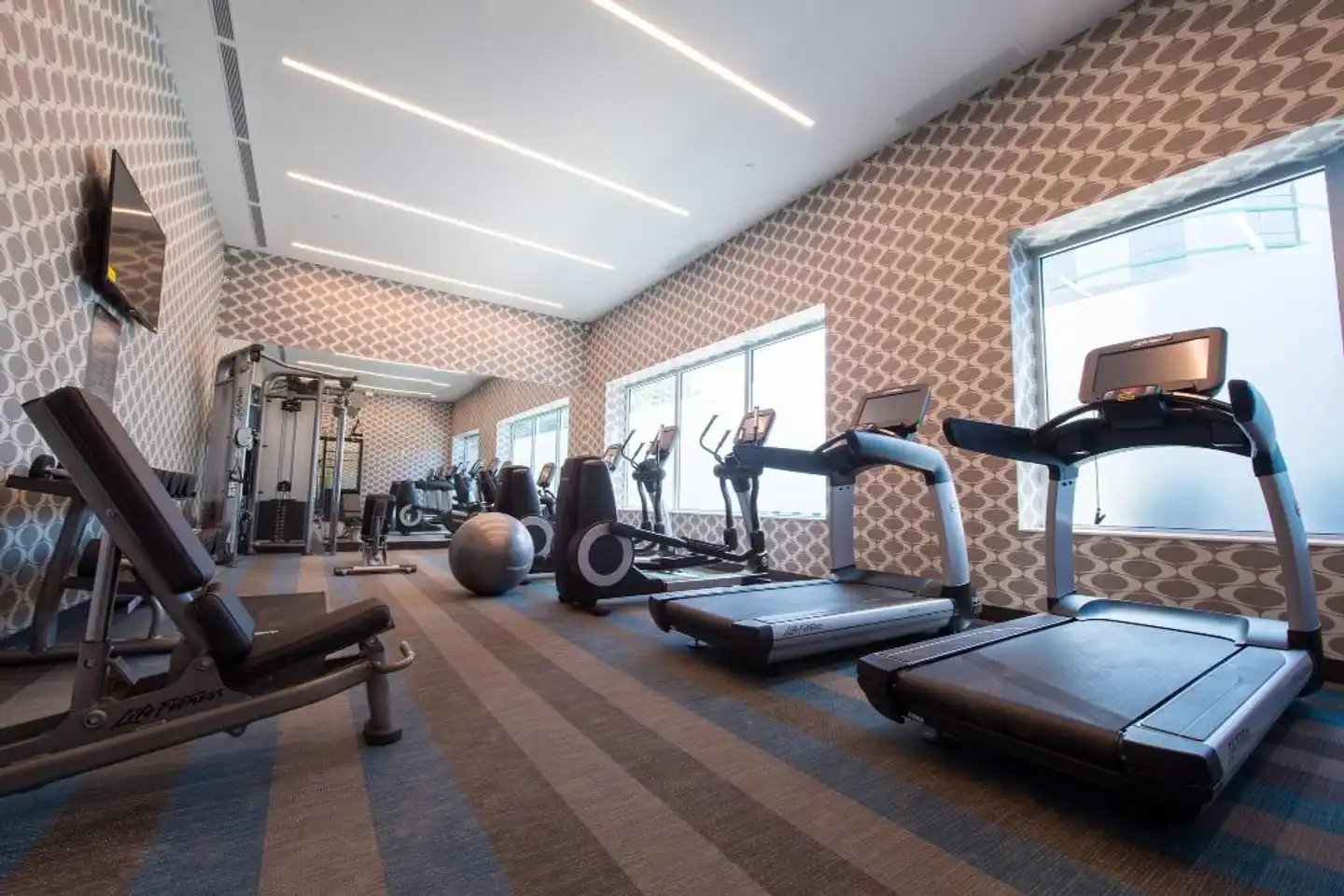 Aloft New York LaGuardia Airport Sport und Entertainment