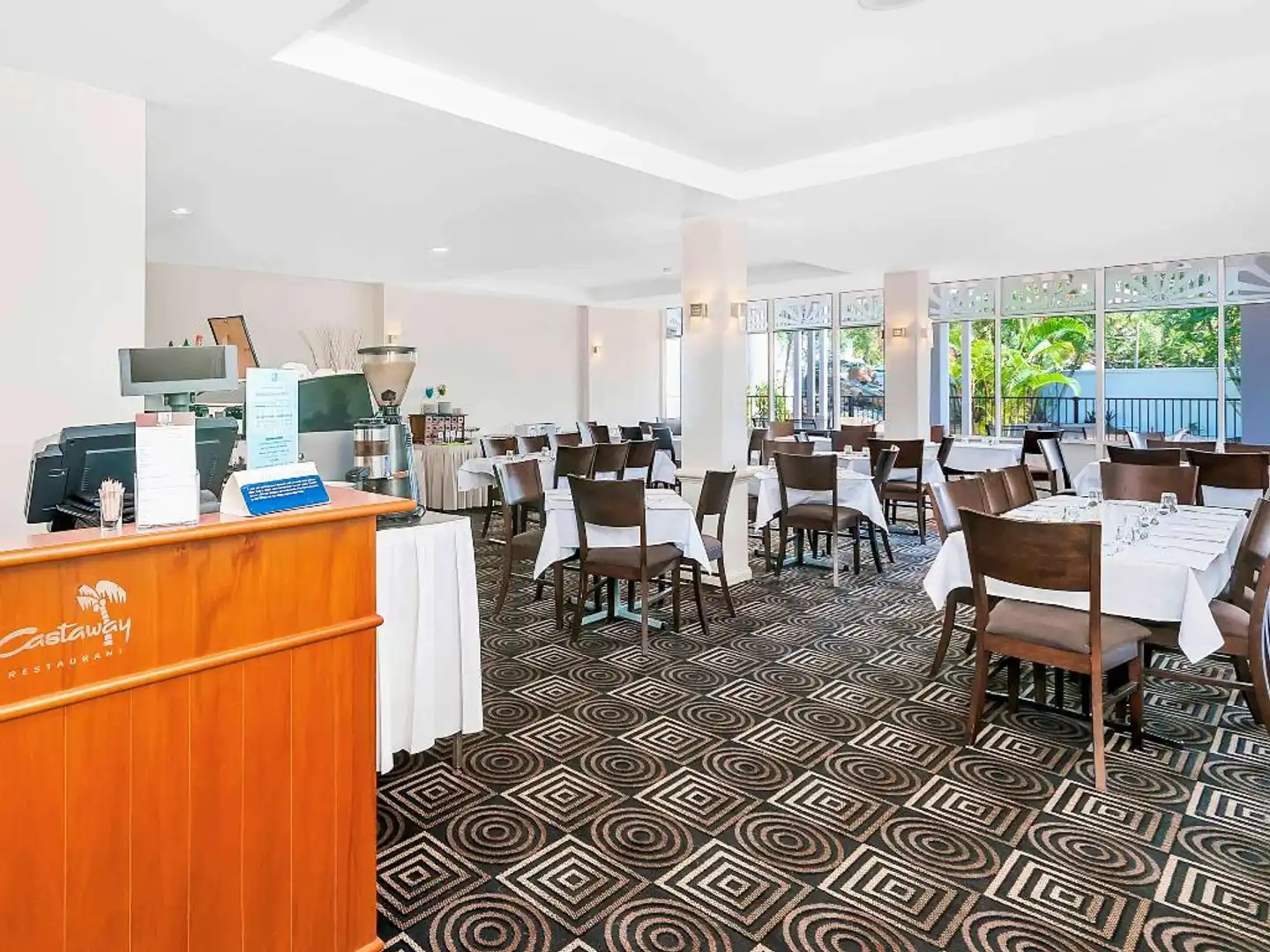Mercure Cairns Lobby