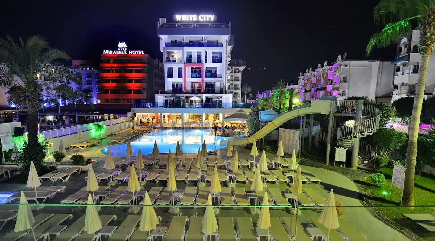 White City Beach Hotel - Adult Only Aussenansicht
