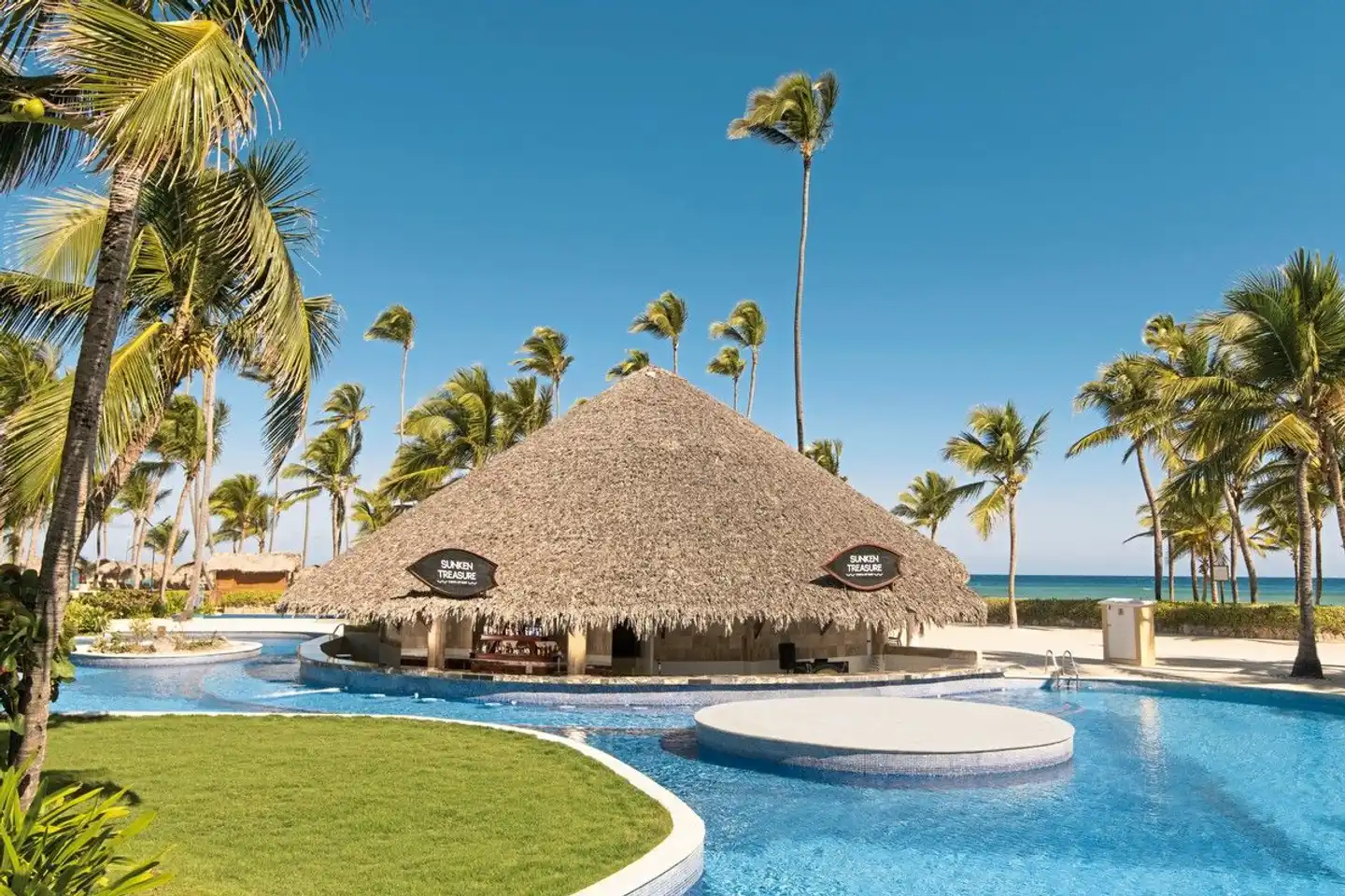 Wyndham Alltra Punta Cana Pool