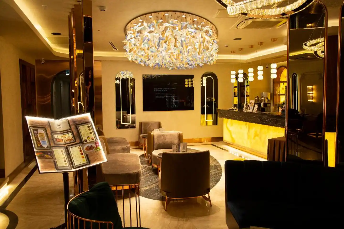 The Hotel Beyaz Saray Lobby
