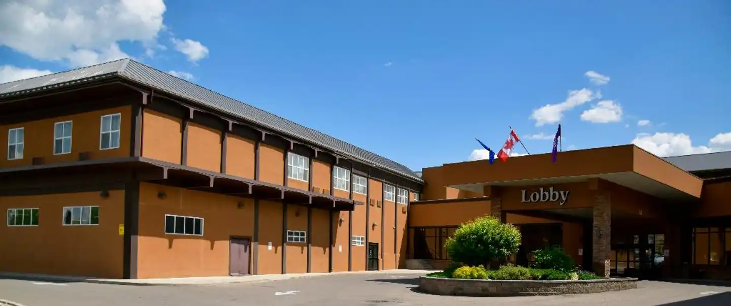 Coast Lethbridge Hotel & Conference Centre Aussenansicht