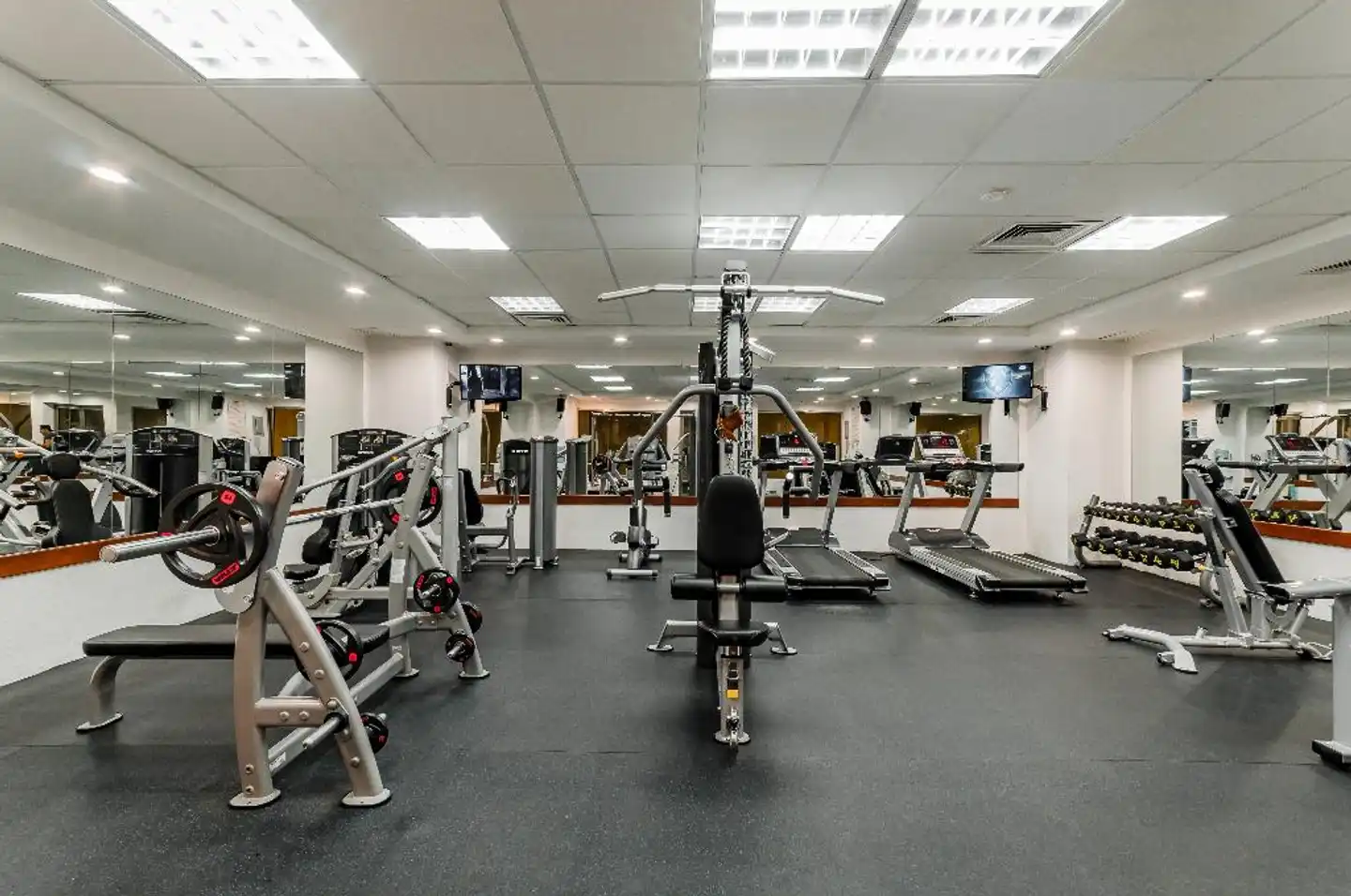 GR Solaris Cancun Sport und Entertainment
