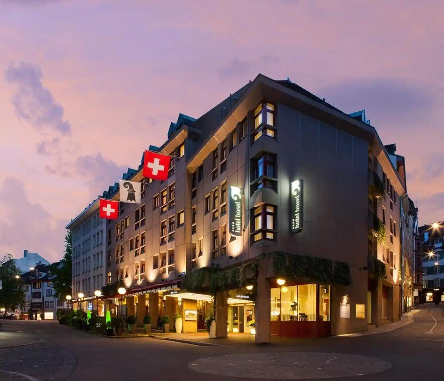 Hotel Basel Aussenansicht