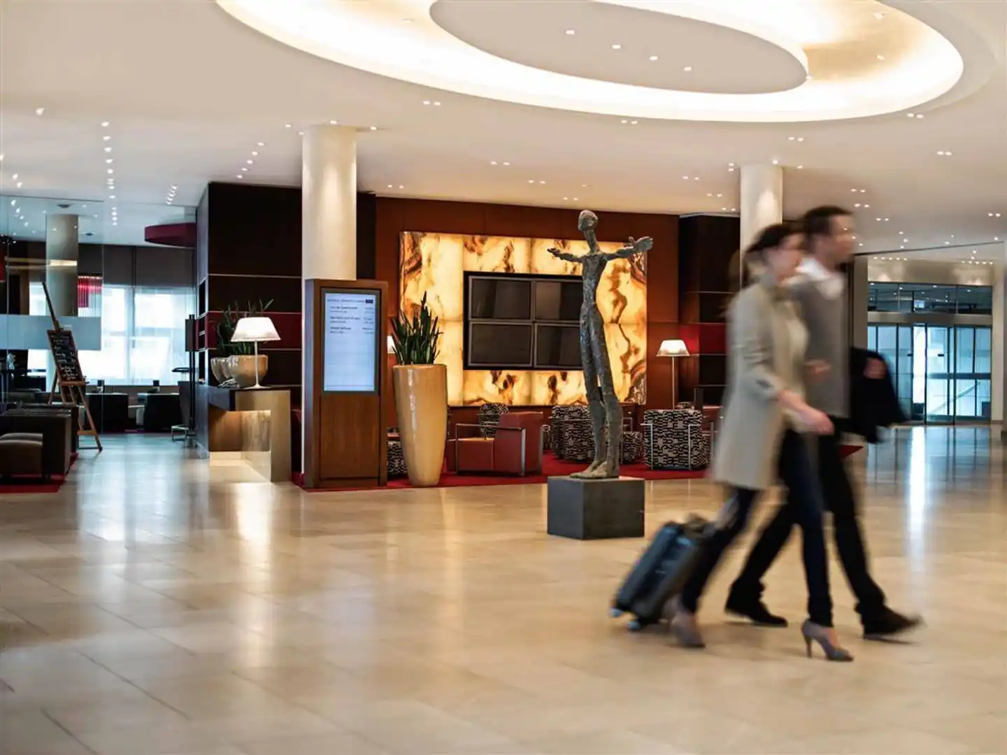 Pullmann Cologne Lobby