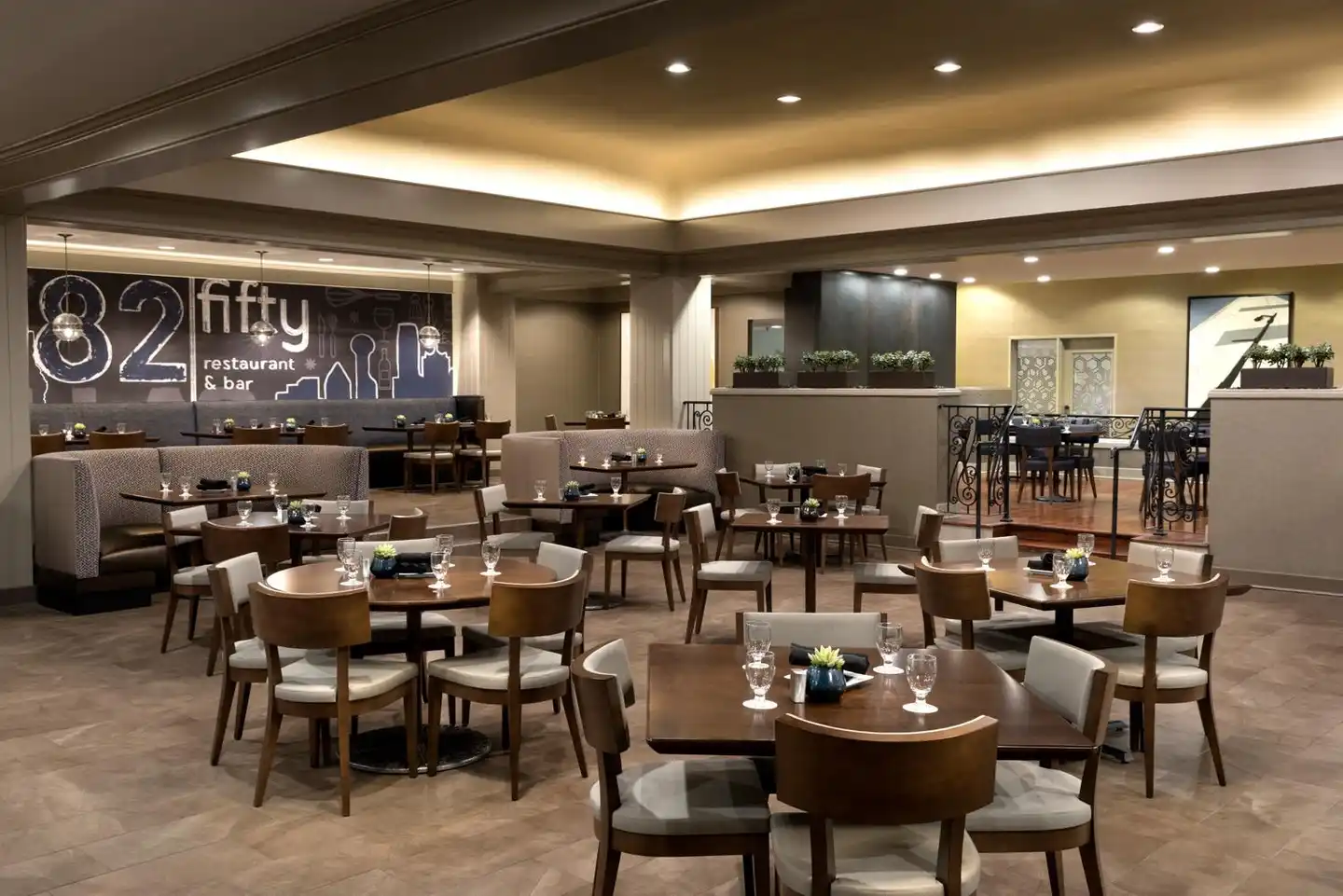 DoubleTree by Hilton Hotel Dallas - Campbell Centre Restaurant