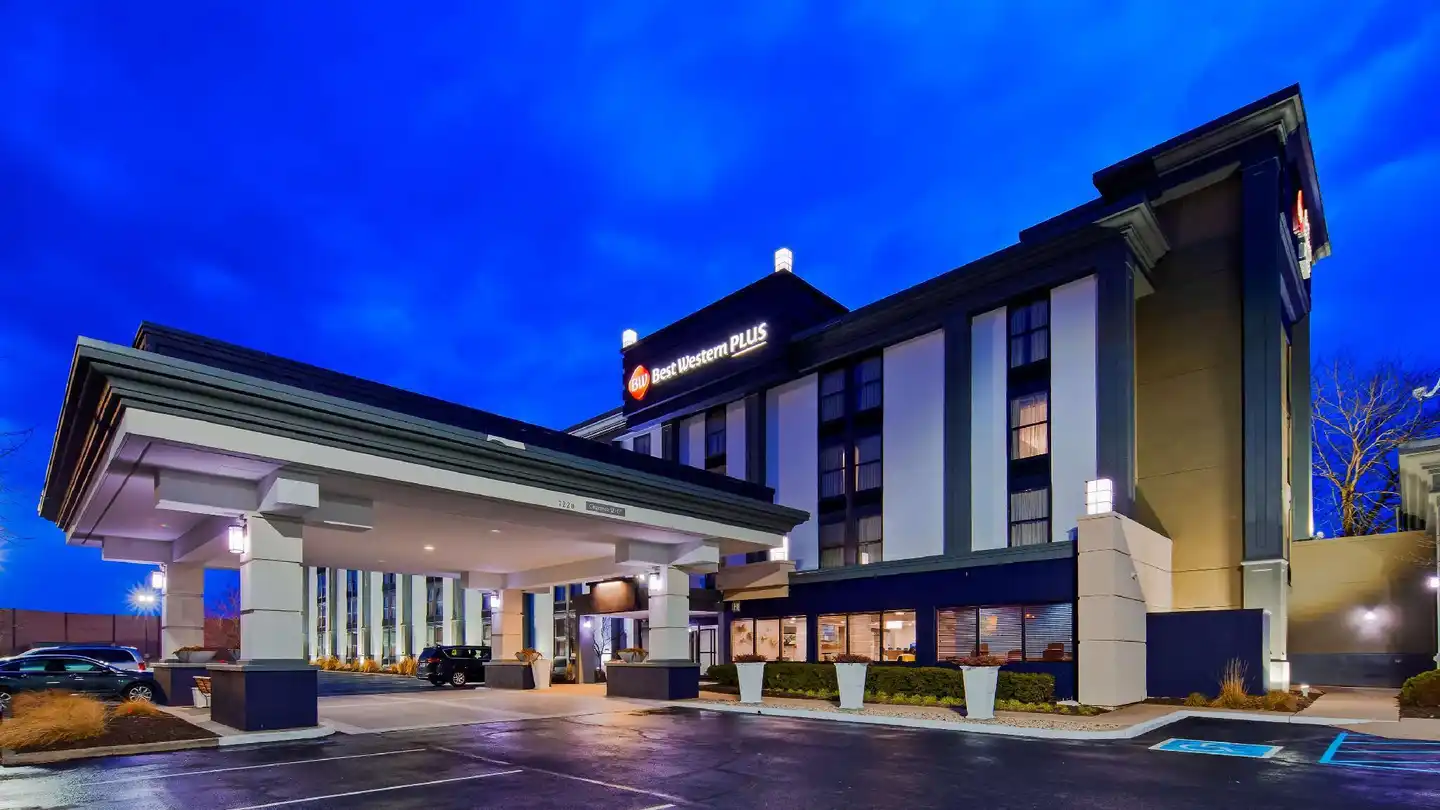 Best Western Plus Indianapolis NW Hotel Aussenansicht