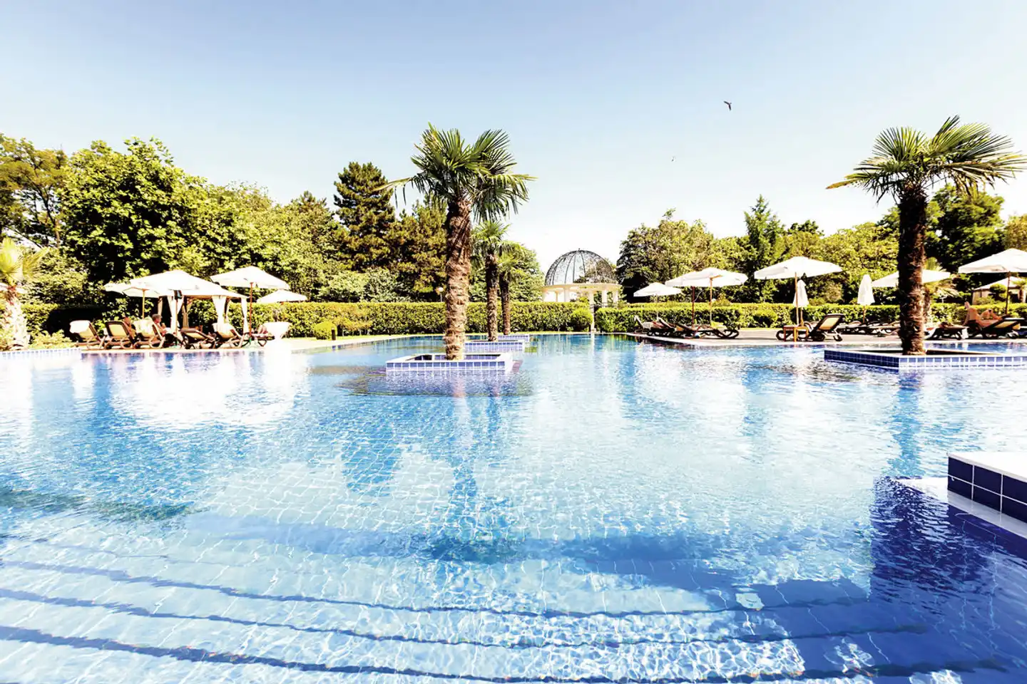 Grand Hotel & Spa Primoretz Pool