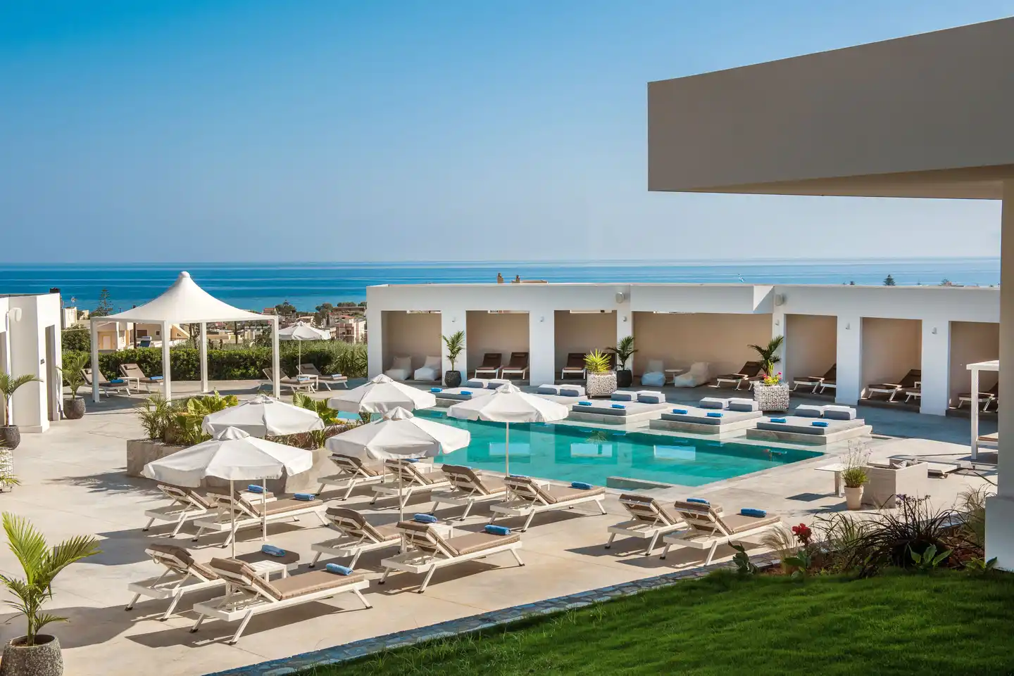 Matheo Villas & Suites Pool