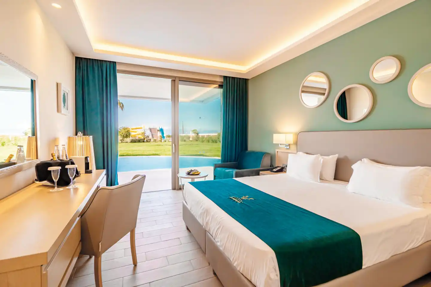 Almyros Beach Resort & Spa Wohnbeispiel
