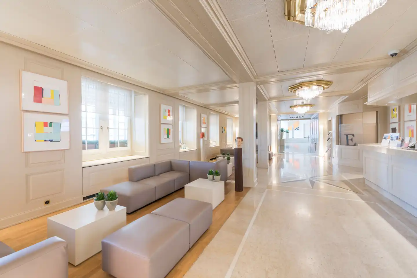 Einstein Lobby