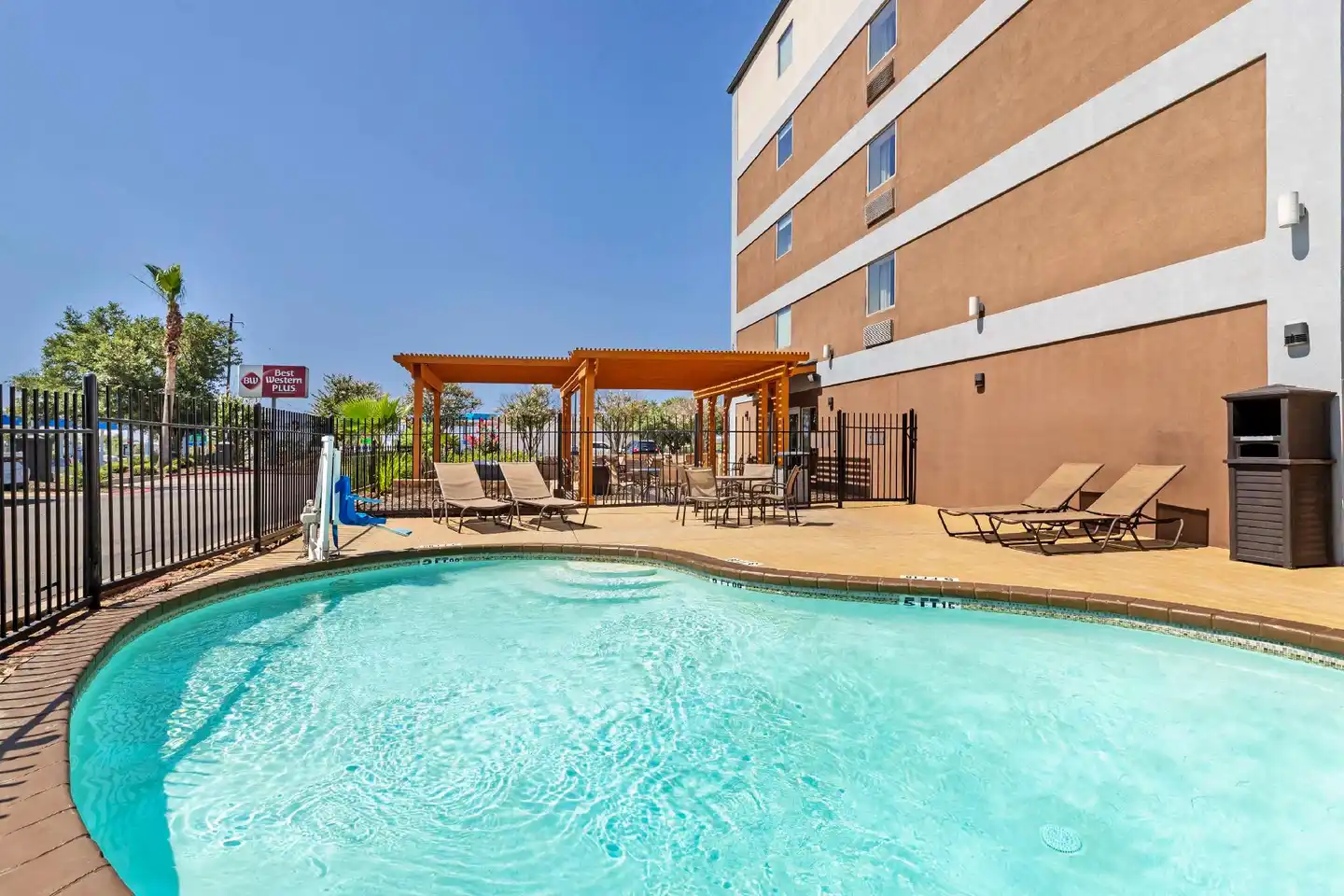 Best Western Plus Downtown North Pool