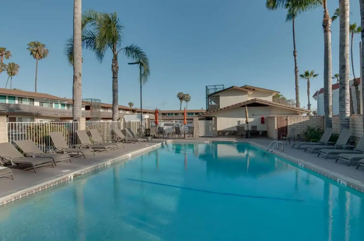 Best Western PLUS Inn of Ventura Pool