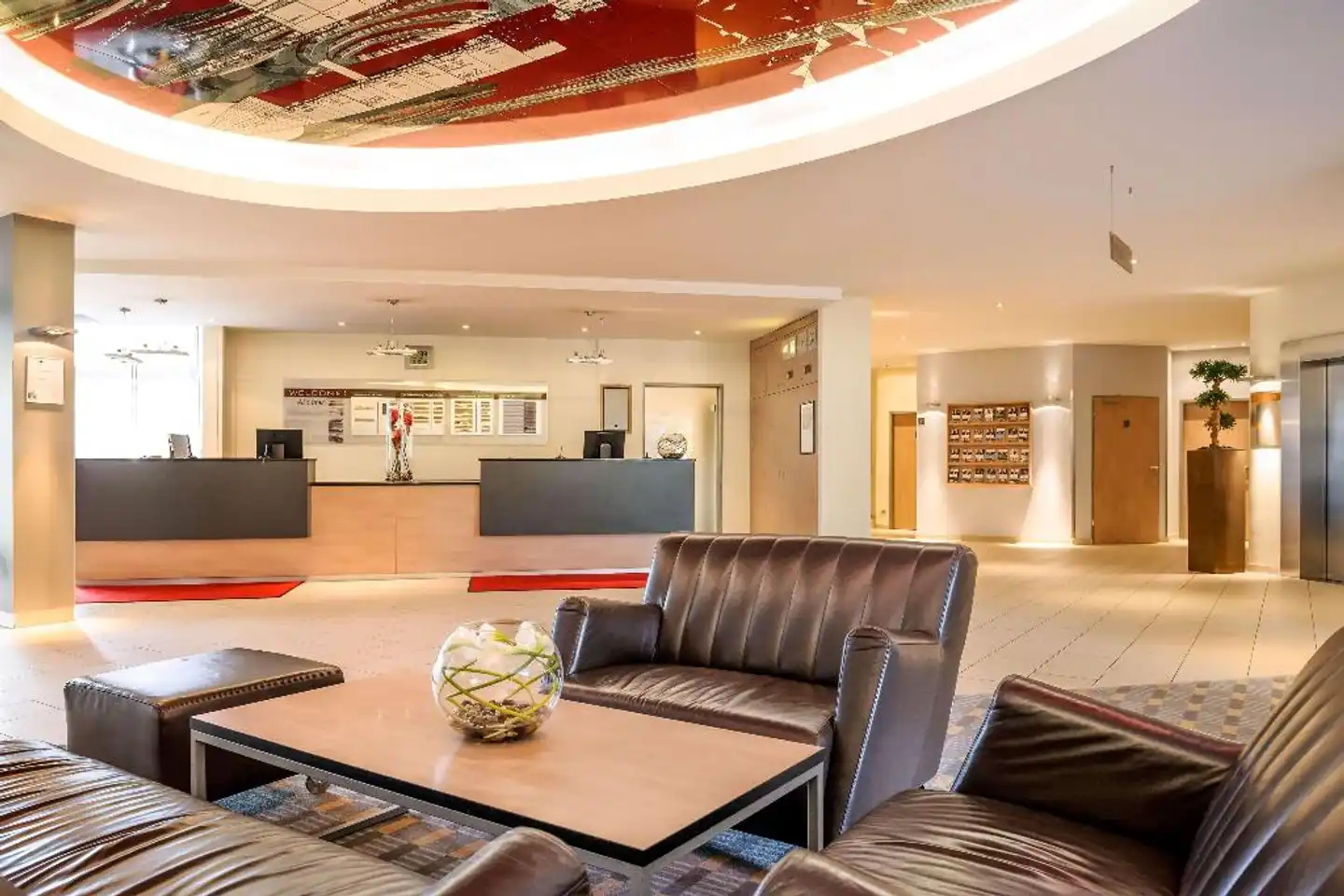 Vienna House Easy by Wyndham Frankfurt Airport Lobby