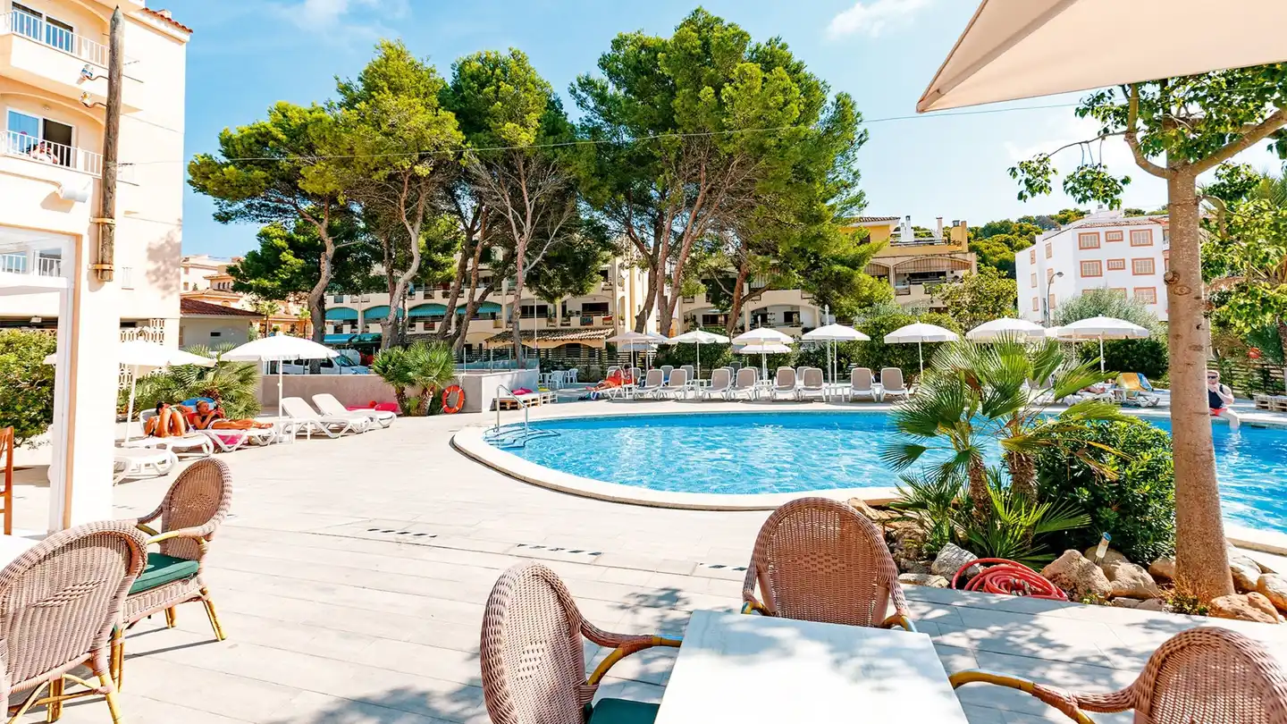 Lliteras Pool