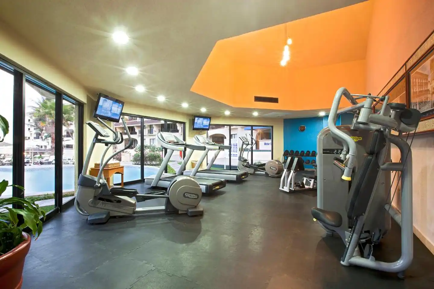 Emporio Cancún Sport und Entertainment