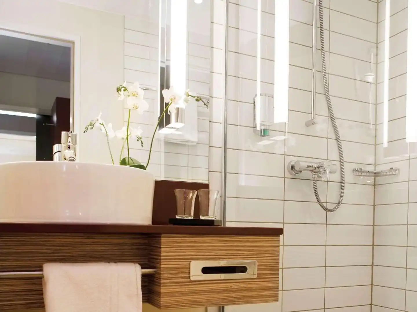 Mövenpick Hotel Frankfurt City Badezimmer
