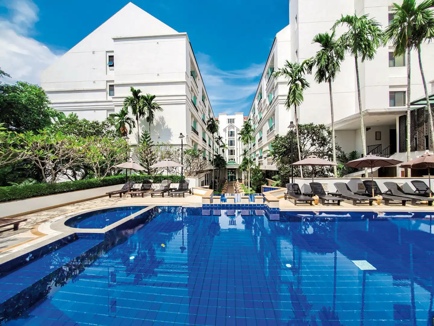 Tara Angkor Hotel Pool