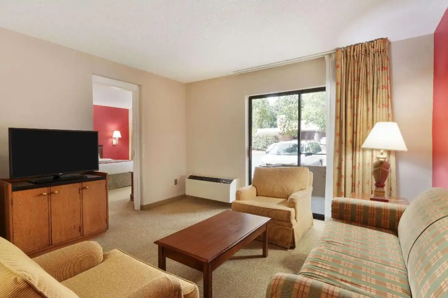 Ramada by Wyndham Raleigh Wohnbeispiel