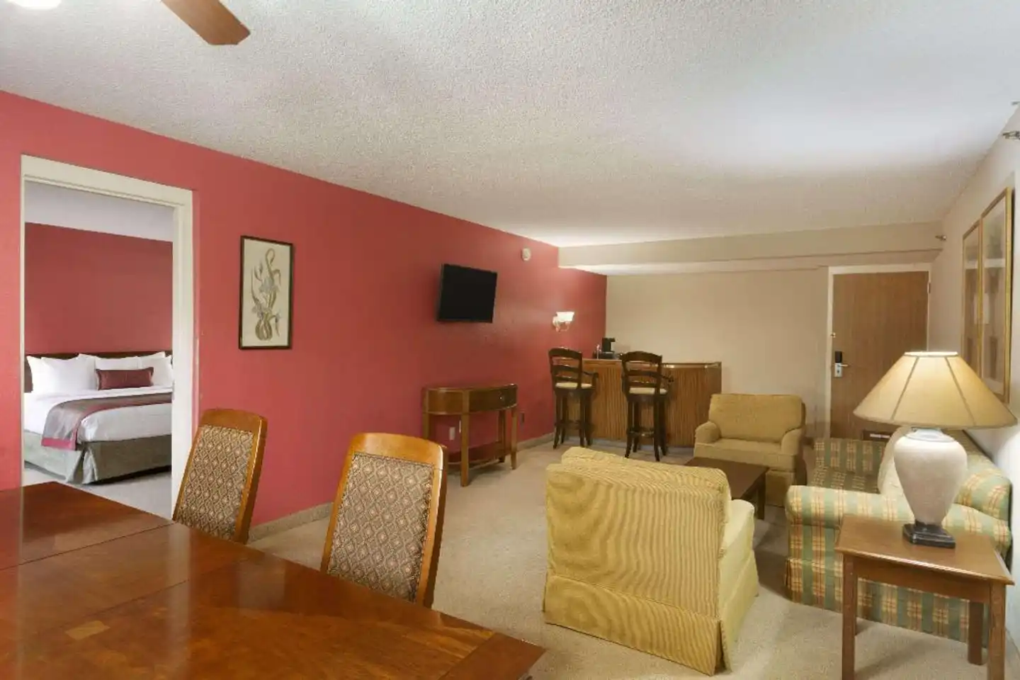 Ramada by Wyndham Raleigh Wohnbeispiel