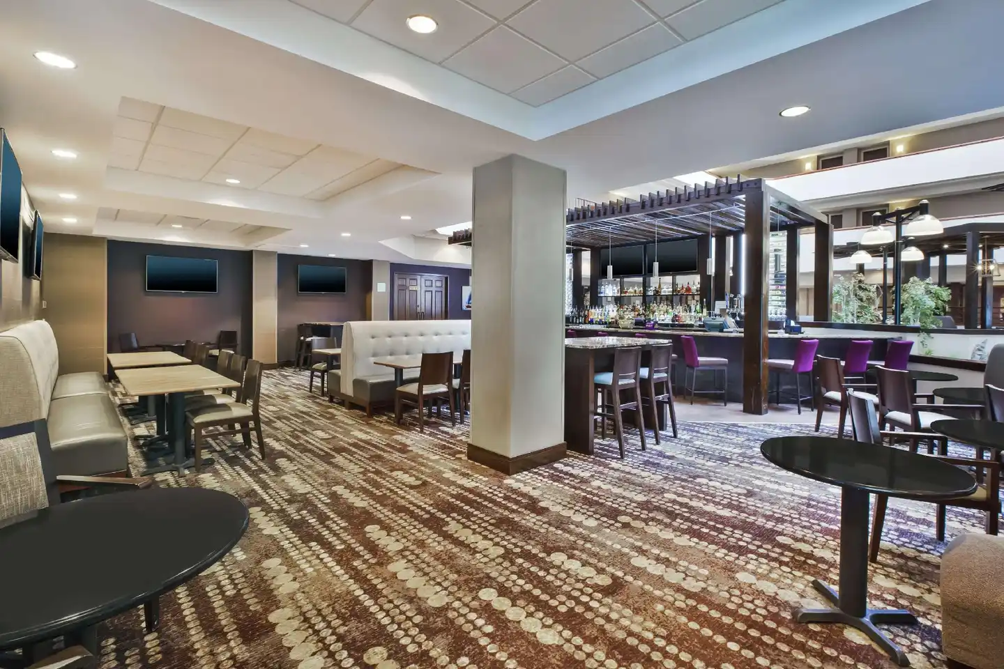 Doubletree By Hilton Rapid City Downtown Convention Center Lobby