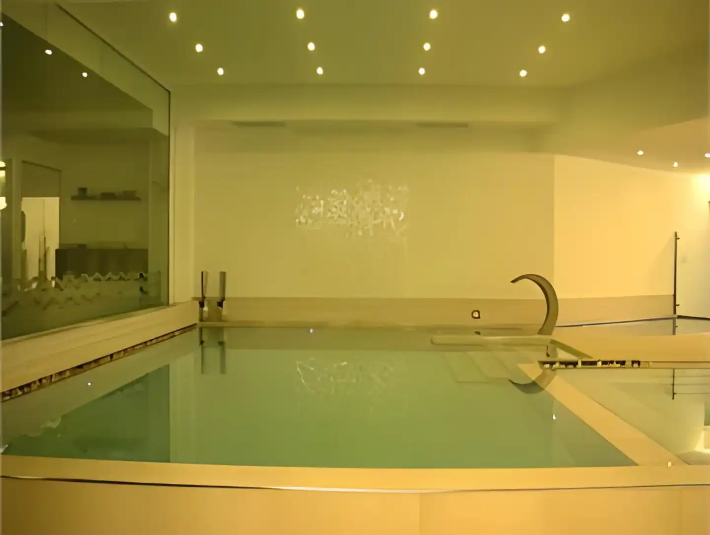 Oasi Wellness & Spa Hallenbad