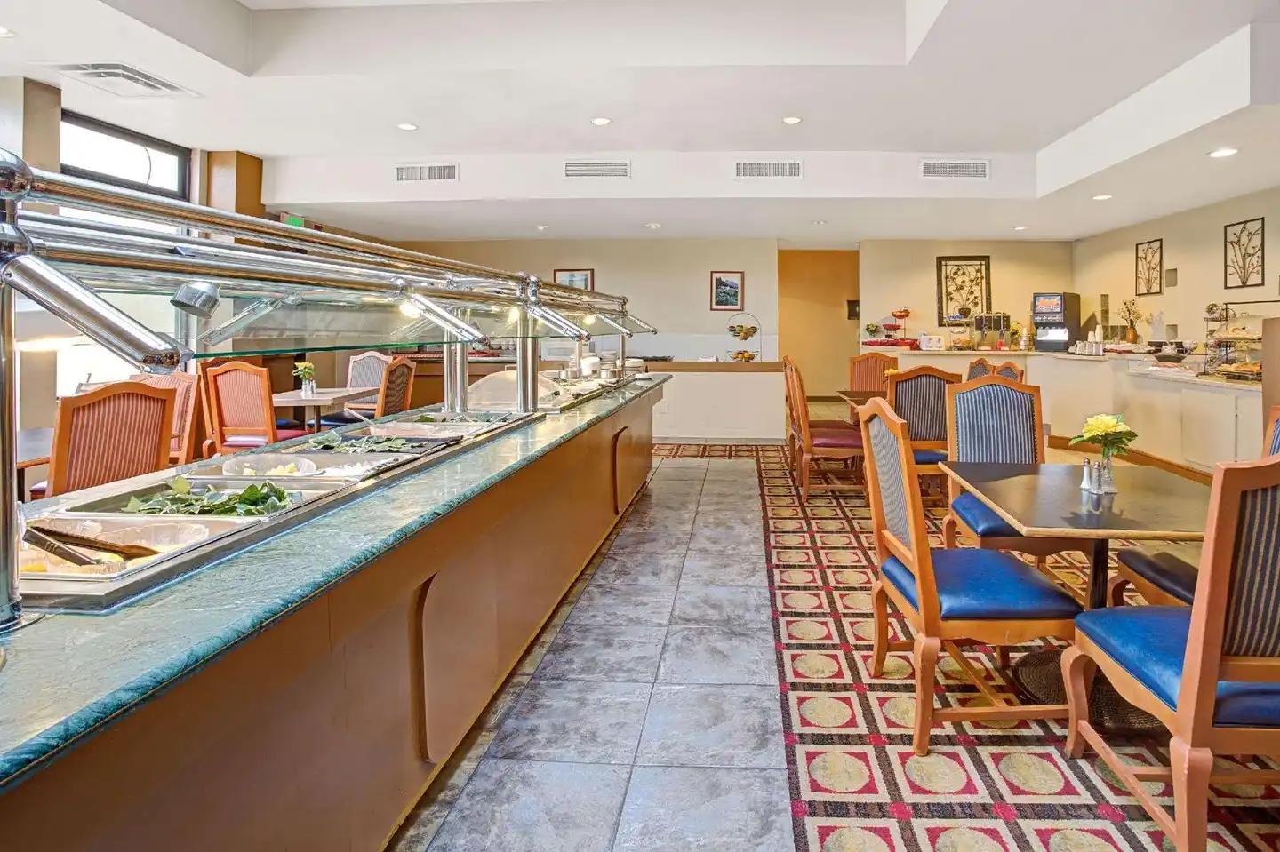 Ramada by Wyndham Englewood Hotel & Suites Bar