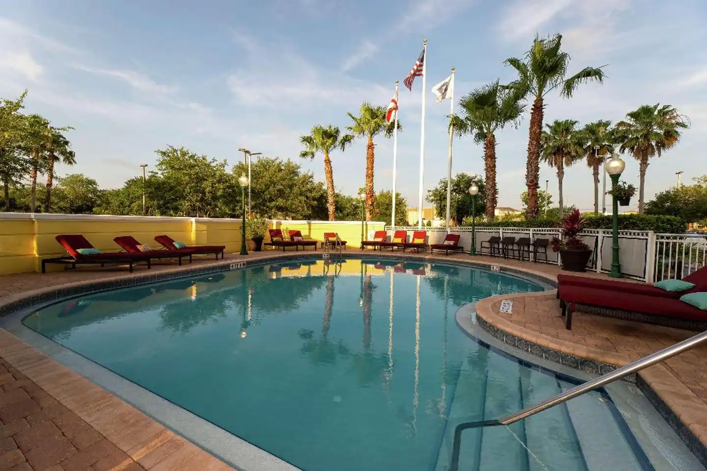 Hampton Inn & Suites Jacksonville Deerwood Park Pool