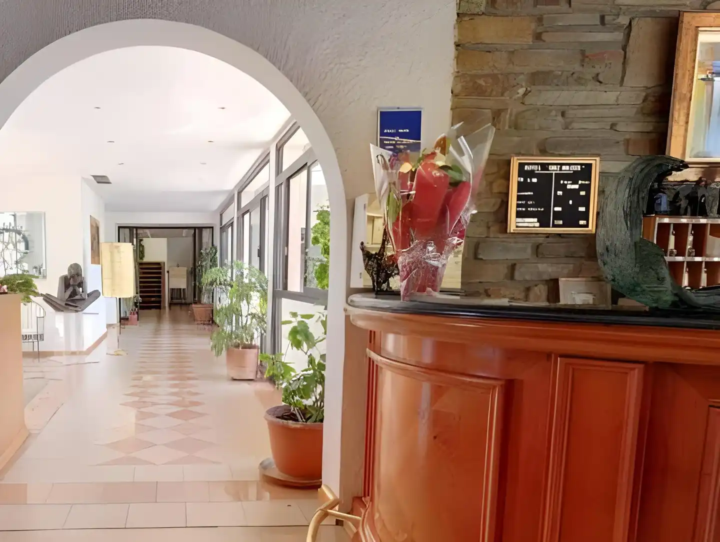 Chez Walter Lobby