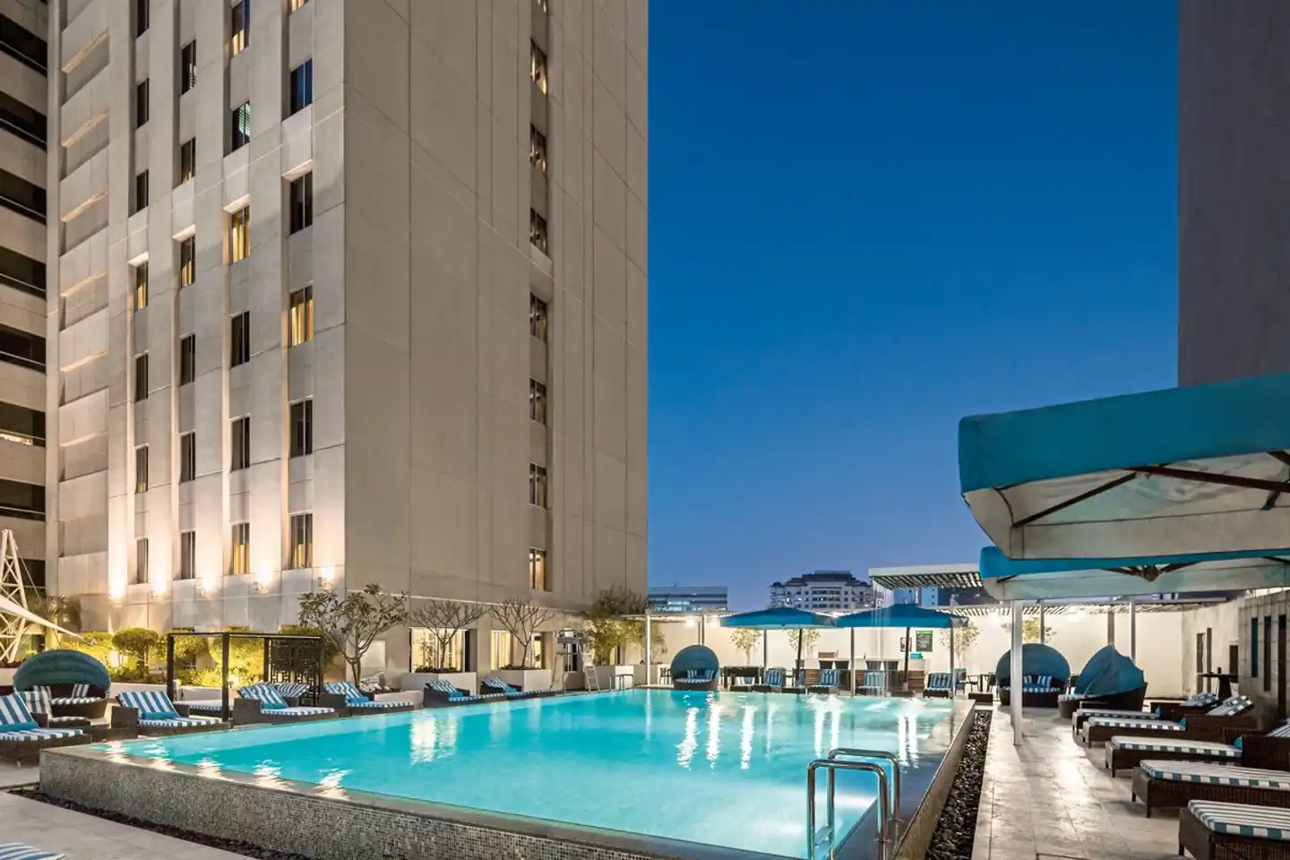 Novotel Deira City Centre Pool