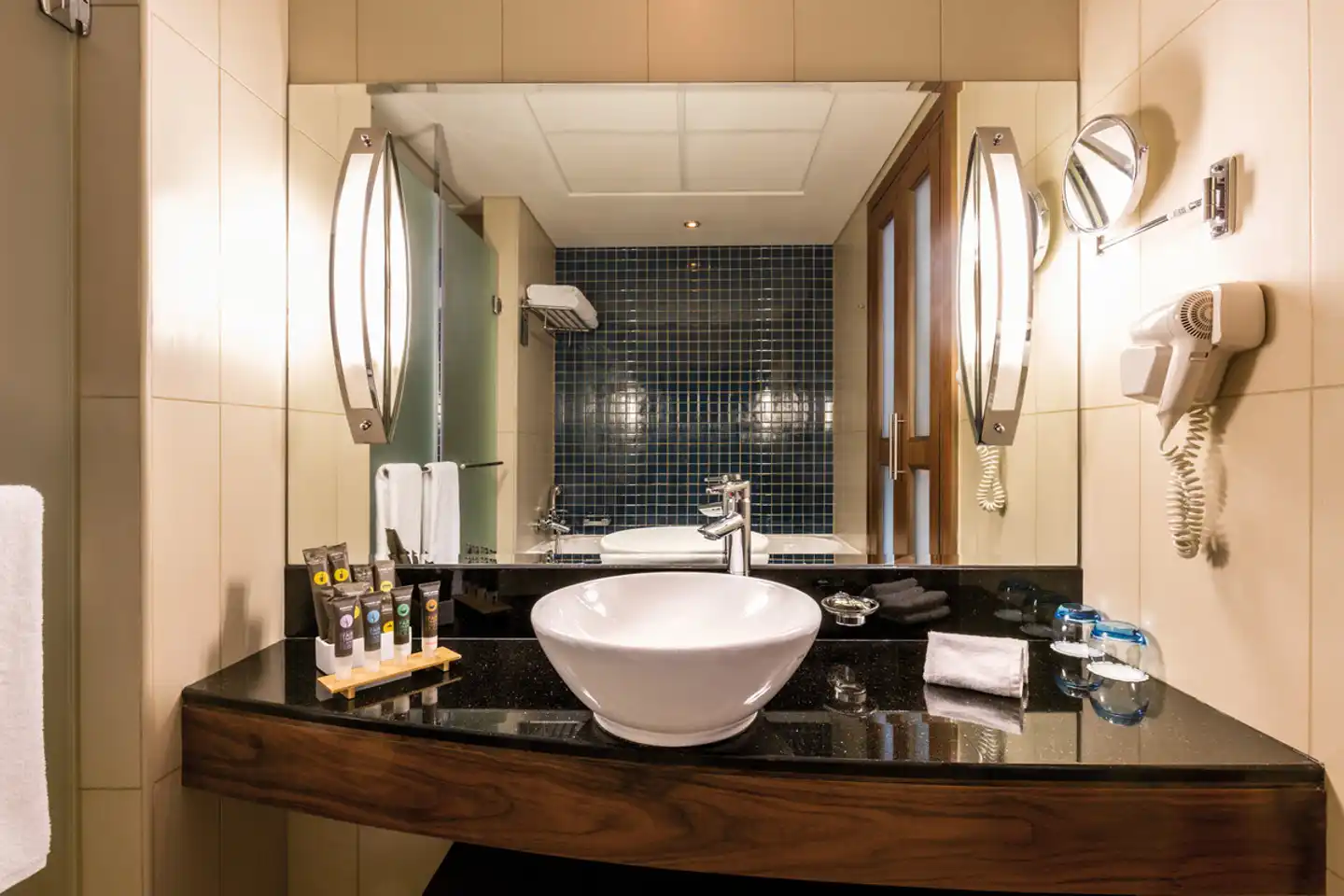 Novotel Deira City Centre Badezimmer
