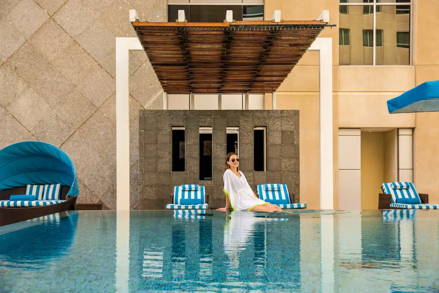 Novotel Deira City Centre Hallenbad