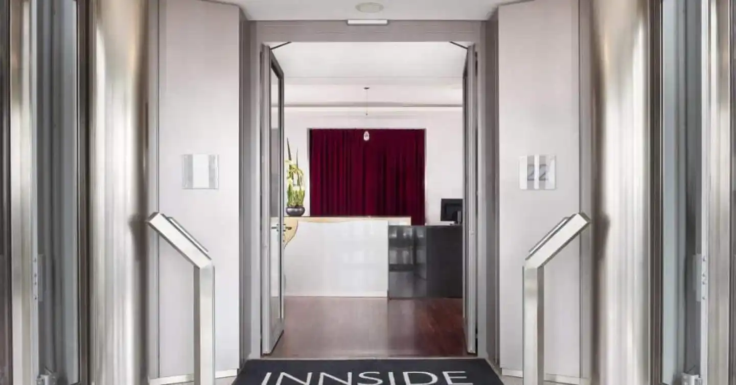 INNSiDE Frankfurt Eurotheum Wohnbeispiel