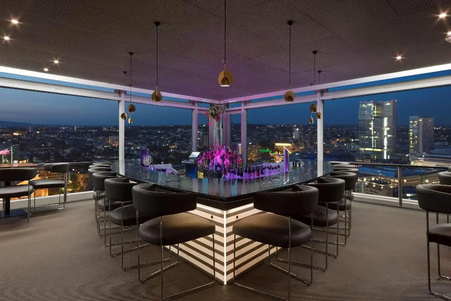 INNSiDE Frankfurt Eurotheum Terrasse