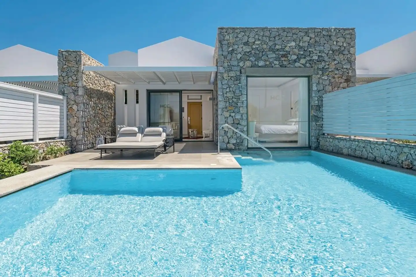 Diamond Deluxe Hotel & Spa Pool