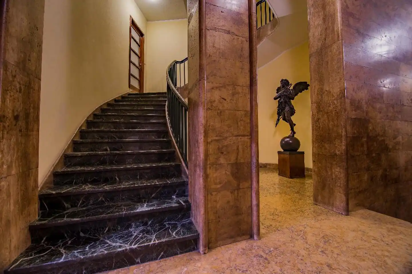 Luxury Rooms H 2000 Roma Wohnbeispiel