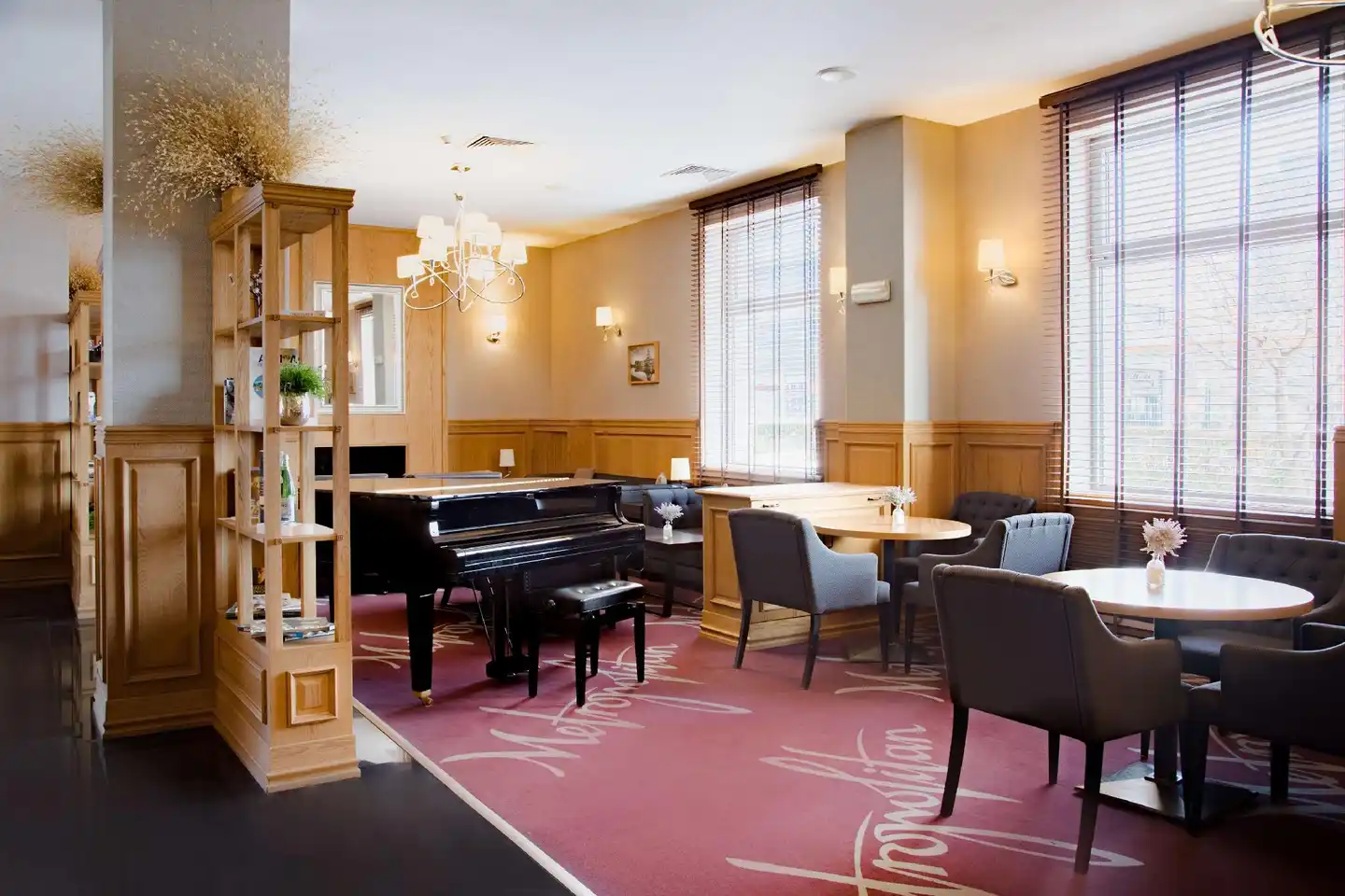 Metropolitan Hotel Lobby