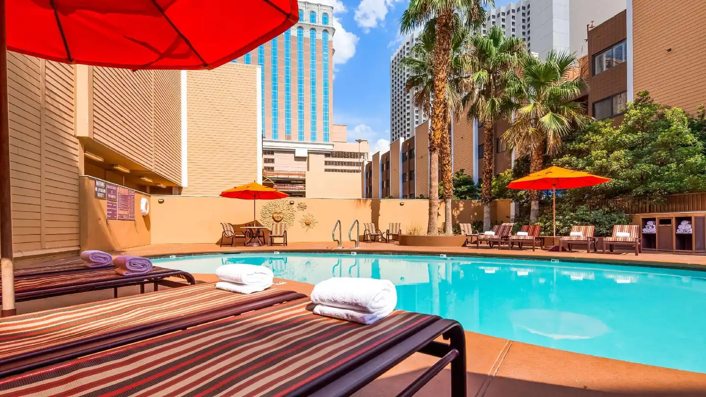 Best Western Plus Casino Royale - On The Strip Pool
