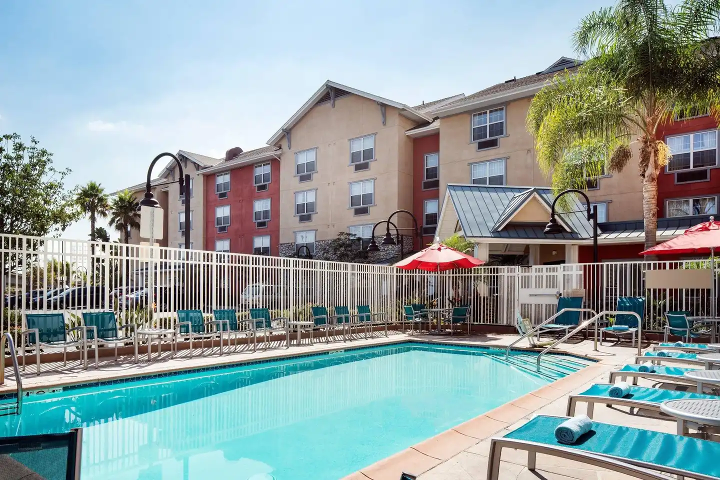 TownePlace Suites by Marriott Los Angeles LAX/Manhattan Beach Pool
