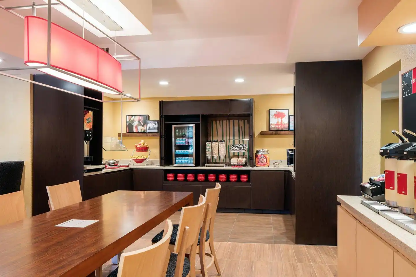 TownePlace Suites by Marriott Los Angeles LAX/Manhattan Beach Bar