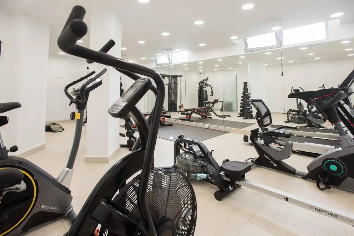 Aeolos Beach Resort Malia Sport und Entertainment