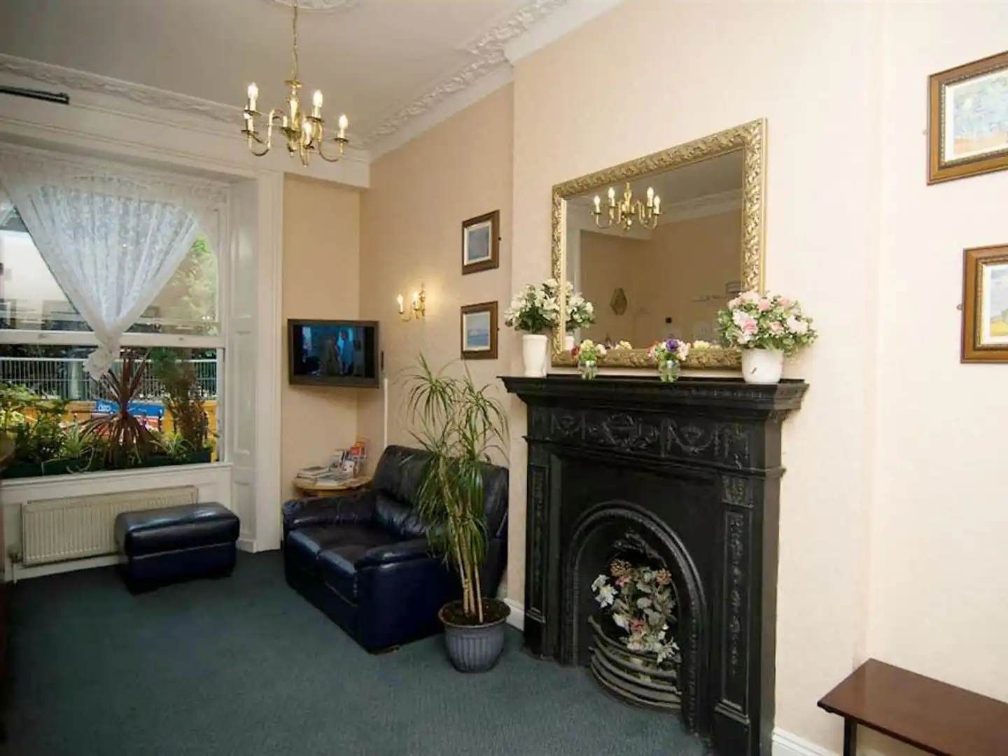 Normandie Hotel Lobby