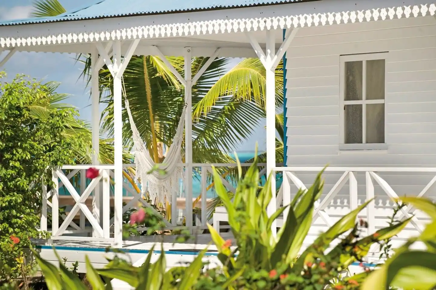 Opoa Beach Hotel Pool