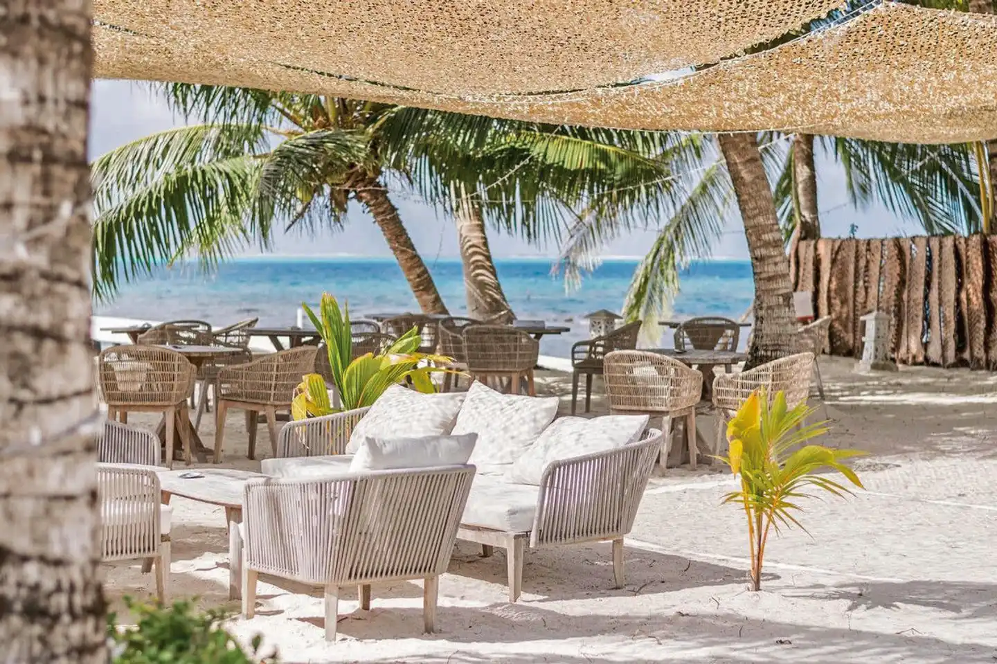 Opoa Beach Hotel Terrasse