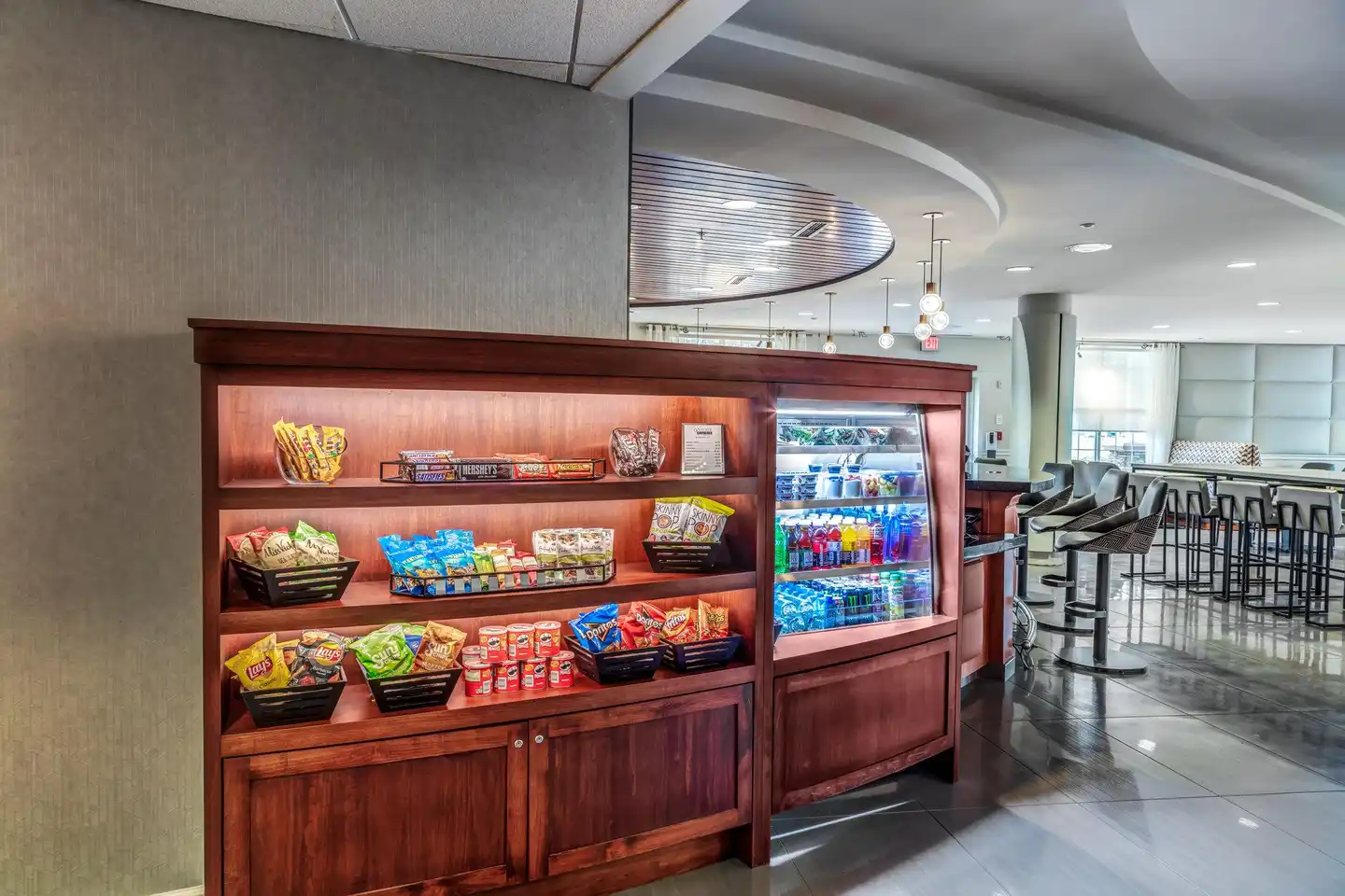 Hotel Indigo Jacksonville-Deerwood Park Bar
