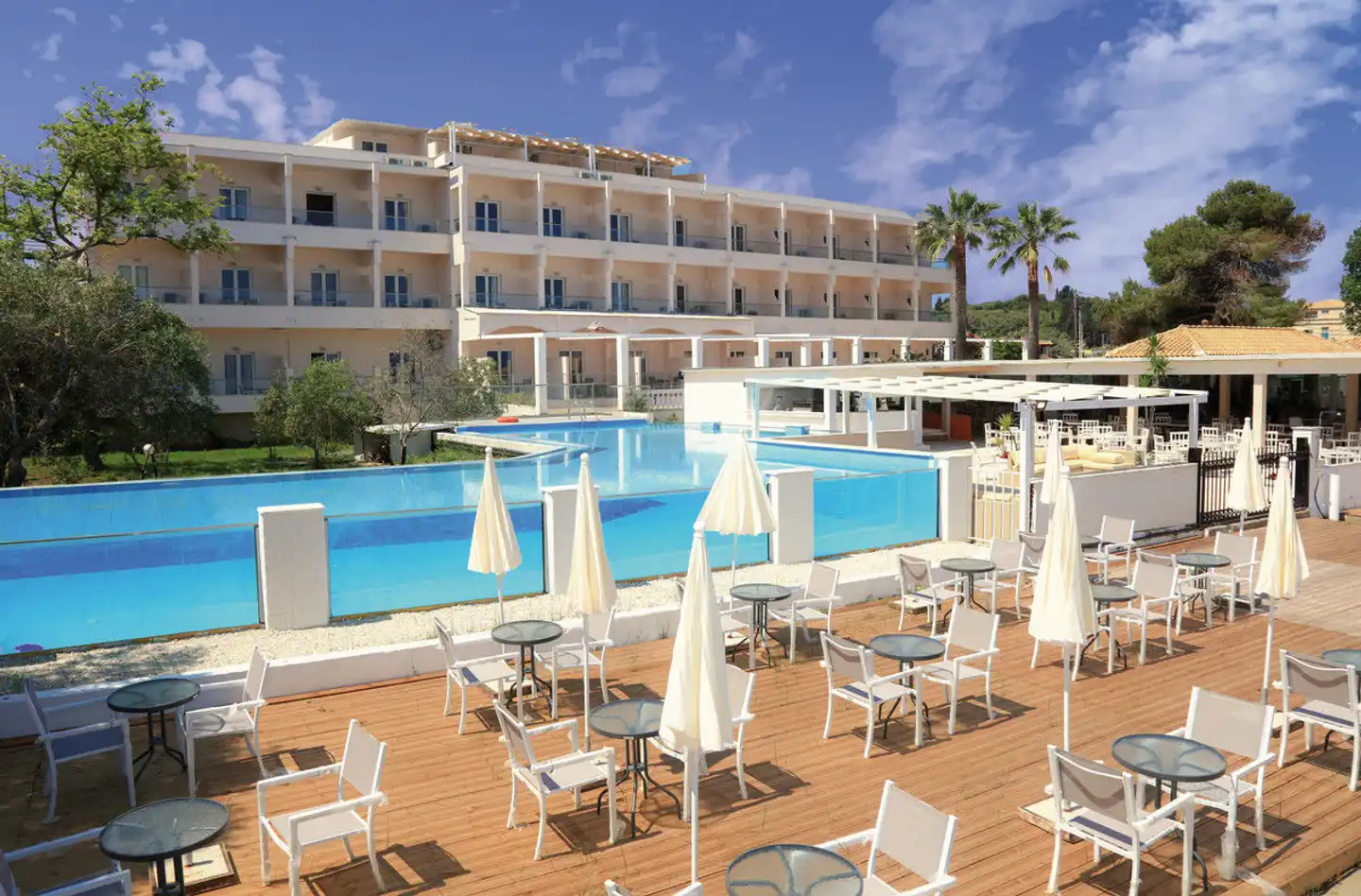 Cavomarina Beach Terrasse