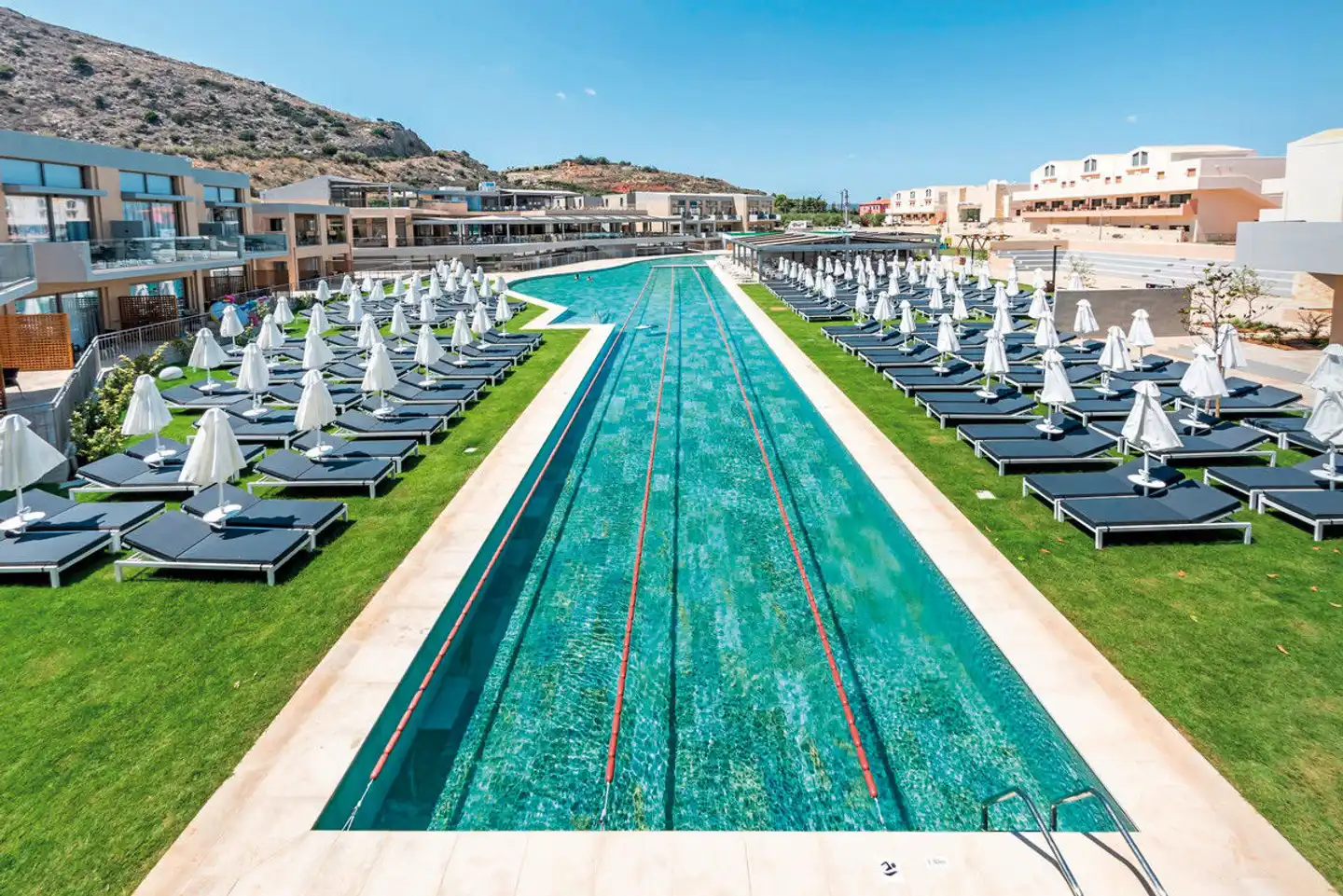 Kiani Beach Resort Aussenansicht