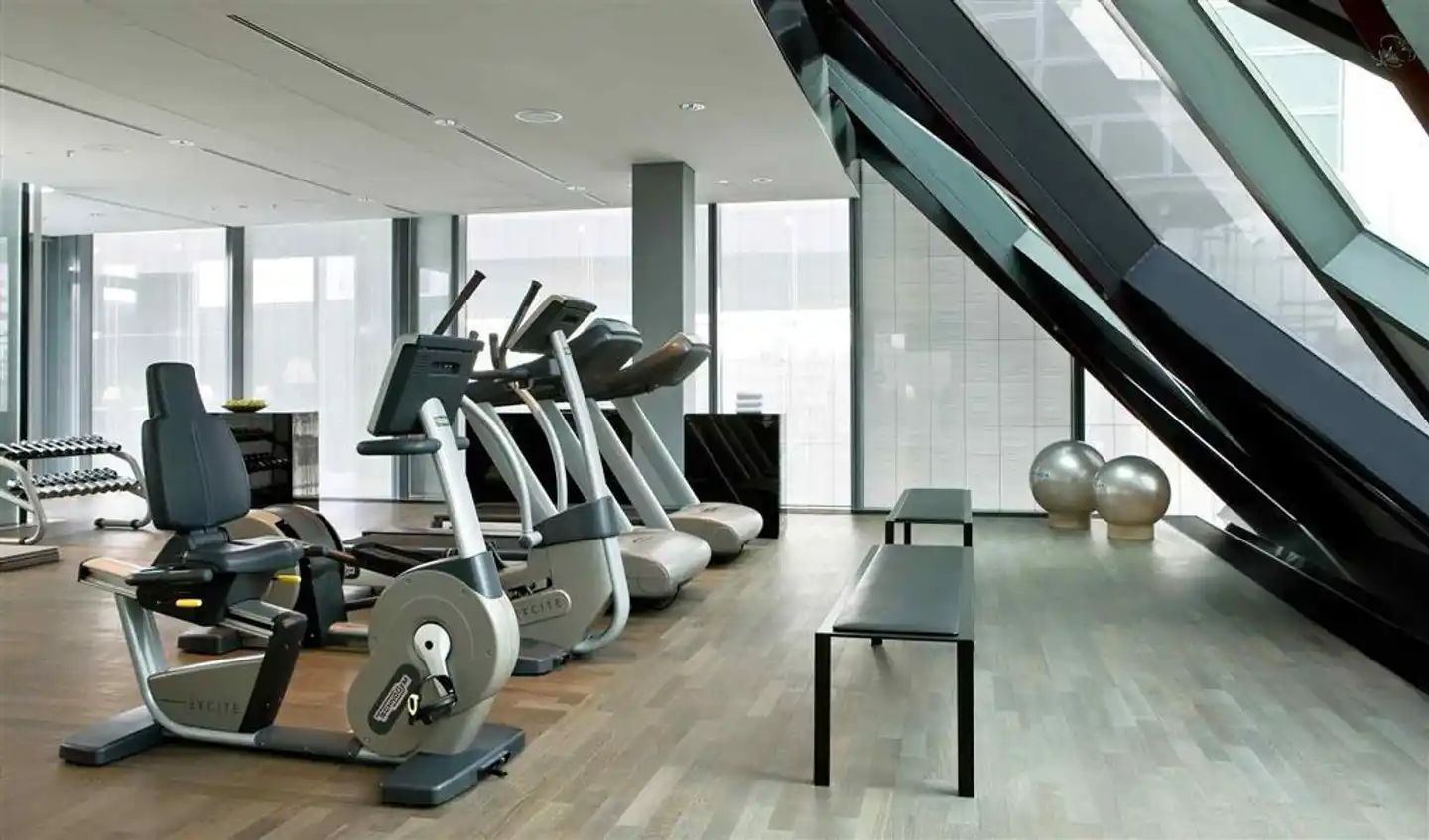 SO/ Vienna Hotel Sport und Entertainment